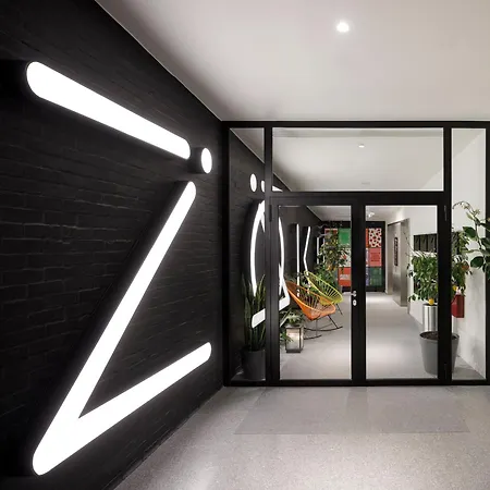 Zoku 4* Parigi