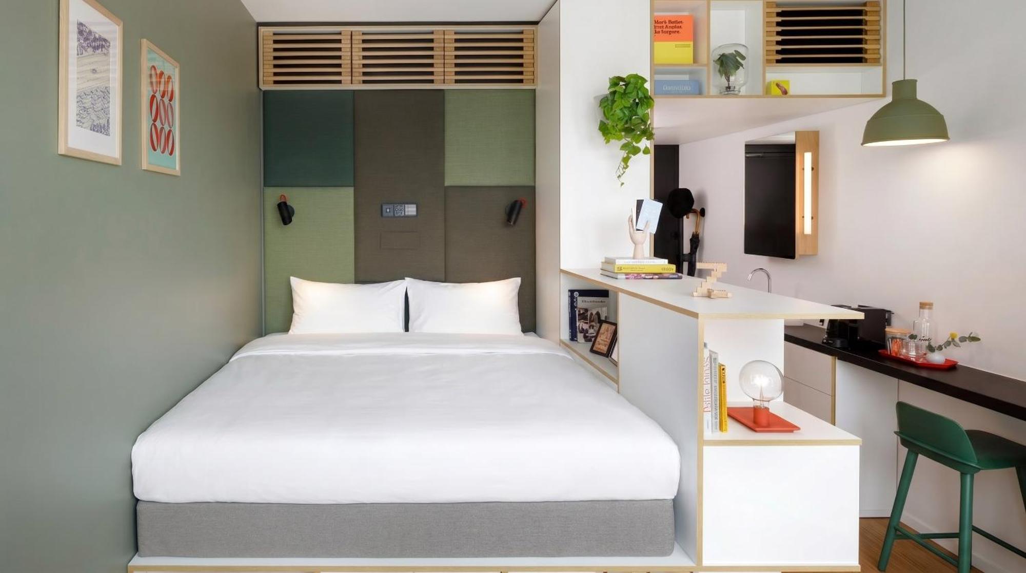 Zoku 4* Parigi